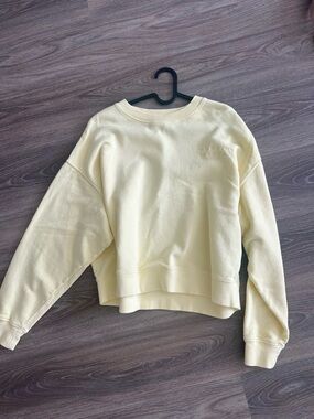 H&M Yellow Crewneck Sweatshirt